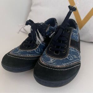 Louis Vuitton Kids Denim Logo Sneakers Size 32 (US 1)